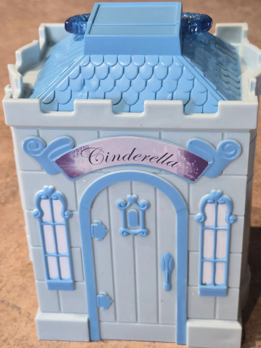 Disney Cinderella Light Blue Mini Wardrobe Play Set with Doll and Dress